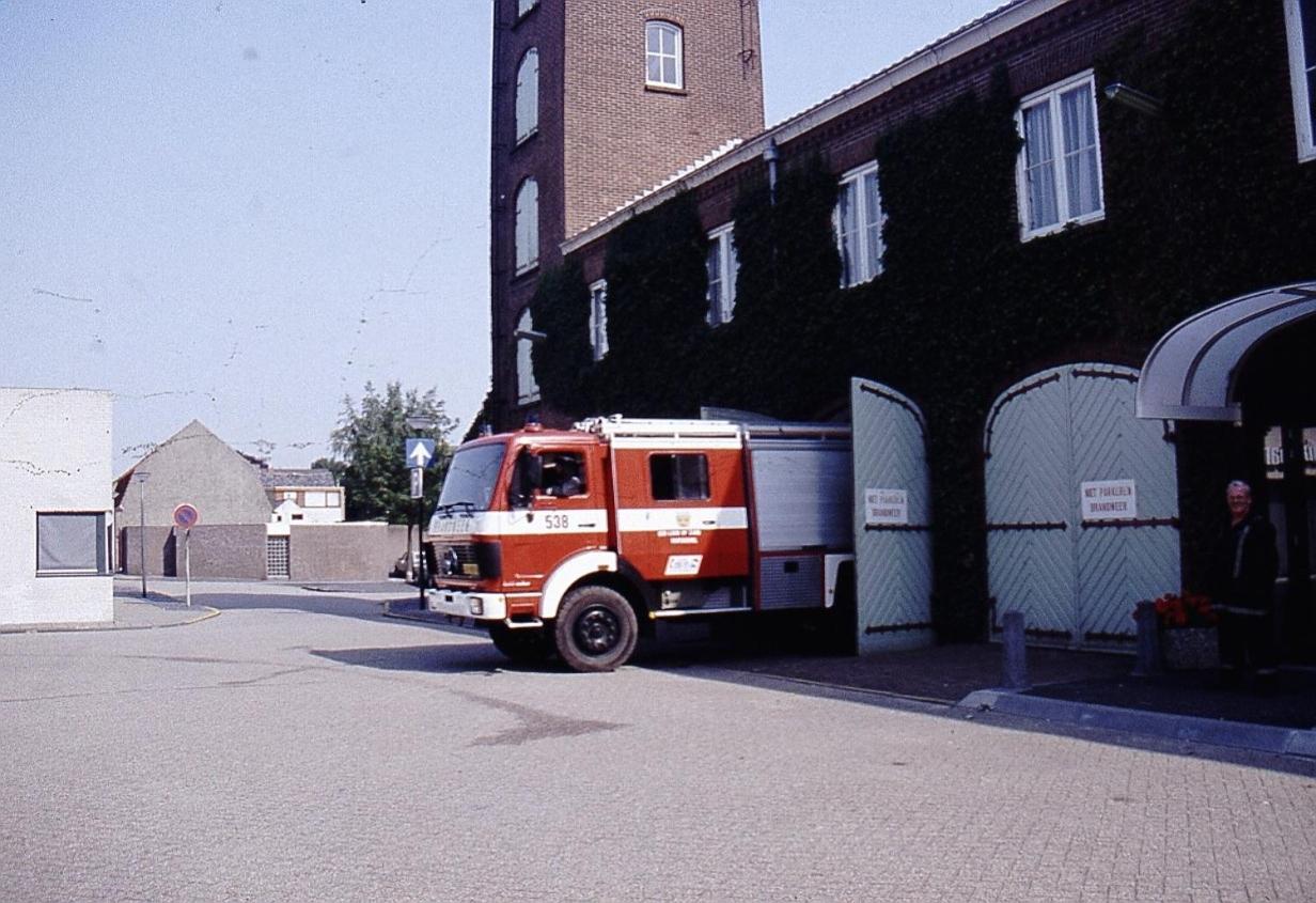 Logement De Oude Kazerne Apartamento Kaatsheuvel Exterior foto